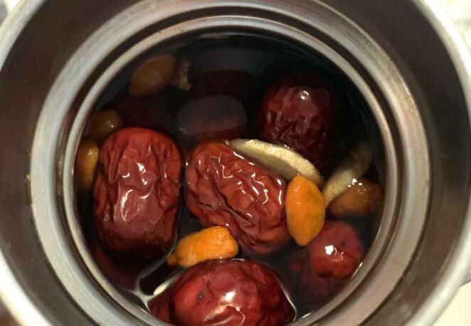 用不銹鋼保溫杯泡枸杞可以嗎?保溫杯泡枸杞的食用方法