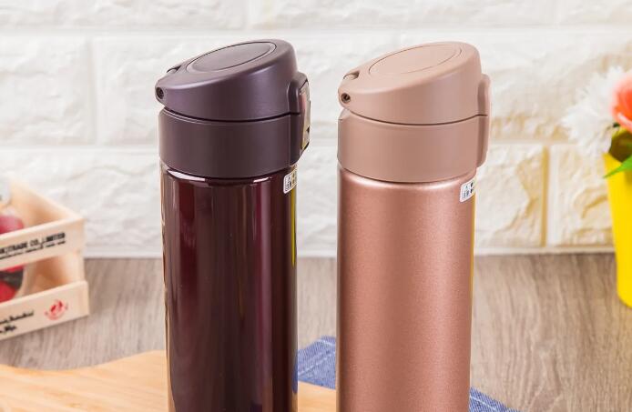 企業(yè)不銹鋼真空保溫杯定做 該如何選擇生產(chǎn)廠家